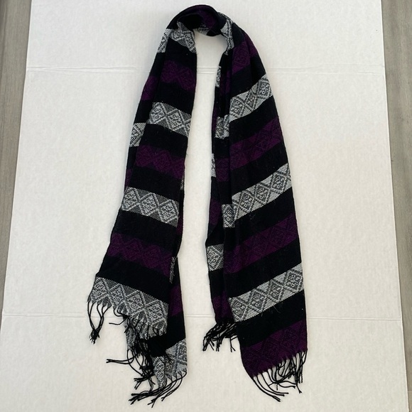 Black Purple & White Pattern XL Fringe Scarf - Picture 3 of 7